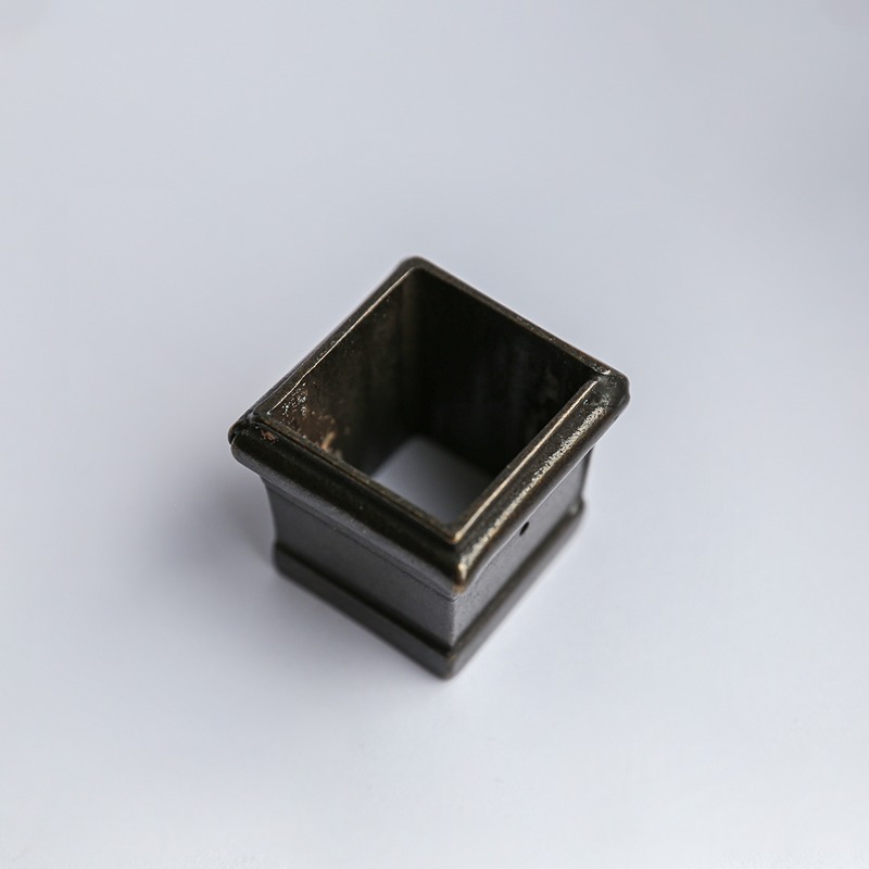 Foot container square L (Bronze)