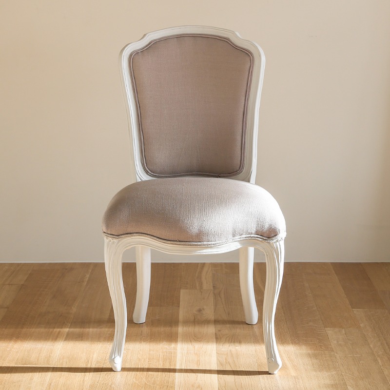 Chair Richard (off-white)