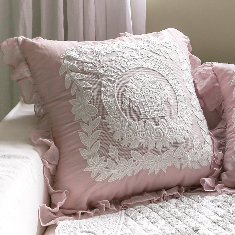 Embroidery Cushion Shampo Cellain (Palm)